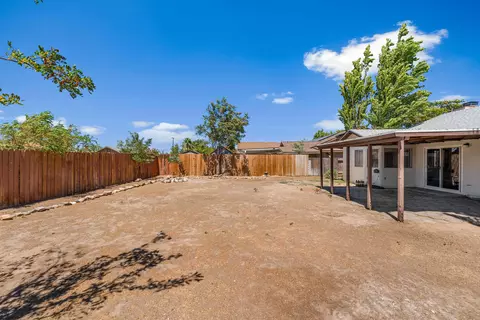 Exterior - 45325 Bison Cir, Lancaster, CA 93535 photo 8 of 13