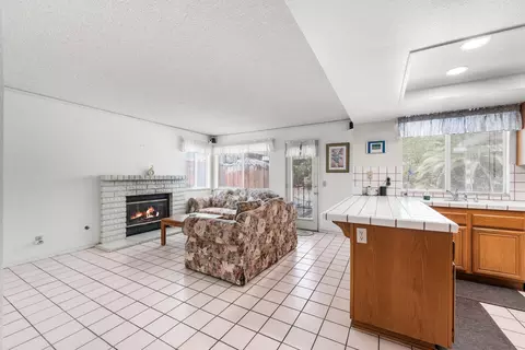 44703 17th St E, Lancaster, CA 93535 photo 5