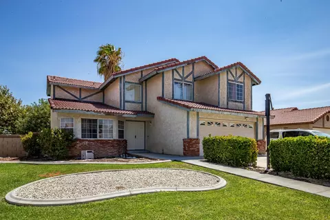 43744 16th St E, Lancaster, CA 93535