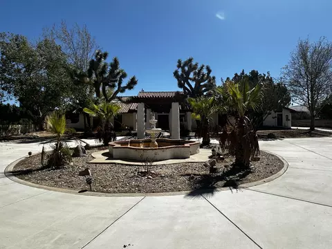 2320 Avenue O4 W, Palmdale, CA 93551
