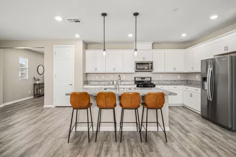 Kitchen - 44501 Encanto Way, Lancaster, CA 93536 photo 1 of 3