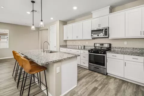 Kitchen - 44501 Encanto Way, Lancaster, CA 93536 photo 3 of 3