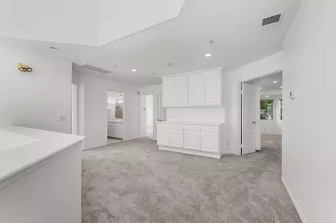 Entry Way - 799 Foxkirk Rd, Glendale, CA 91206 photo 2 of 2