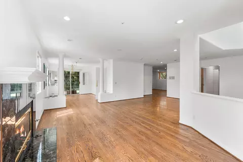 Living - 799 Foxkirk Rd, Glendale, CA 91206 photo 4 of 16