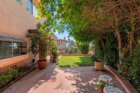 Exterior - 799 Foxkirk Rd, Glendale, CA 91206 photo 10 of 10
