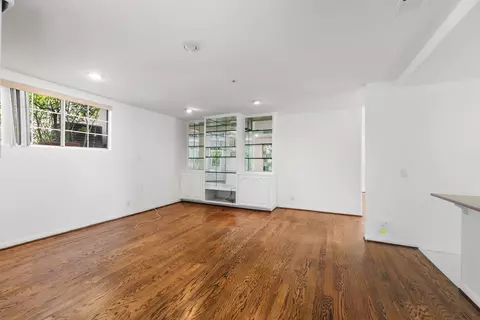 Living - 799 Foxkirk Rd, Glendale, CA 91206 photo 9 of 16