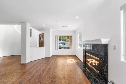 Living - 799 Foxkirk Rd, Glendale, CA 91206 photo 3 of 16