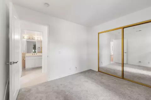 Bedroom - 799 Foxkirk Rd, Glendale, CA 91206 photo 2 of 6