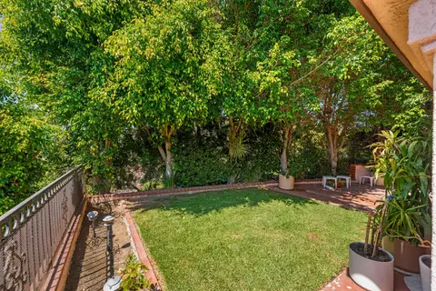 Exterior - 799 Foxkirk Rd, Glendale, CA 91206 photo 7 of 10