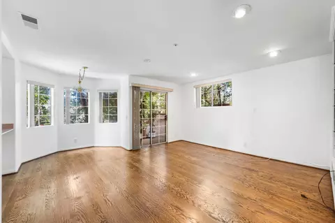 Living - 799 Foxkirk Rd, Glendale, CA 91206 photo 8 of 16