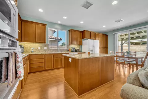 43862 Freer Way, Lancaster, CA 93536 photo 17