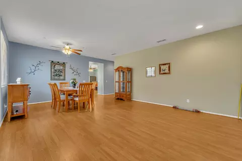 43862 Freer Way, Lancaster, CA 93536 photo 10