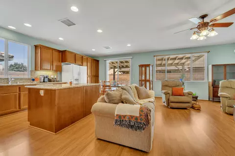 43862 Freer Way, Lancaster, CA 93536 photo 13
