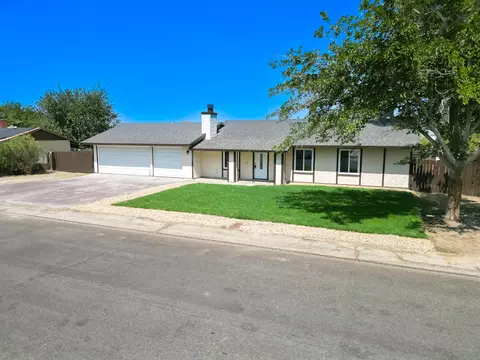 16243 Valeport Ave, Lancaster, CA 93535