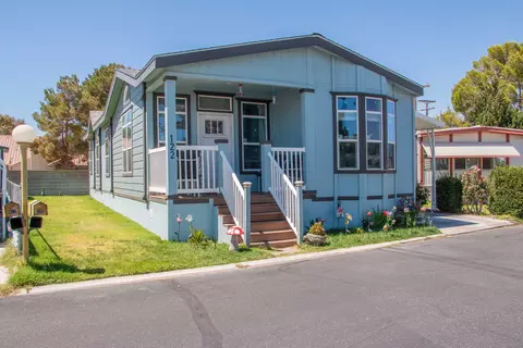 4444 Avenue R Spc 122 E #., Palmdale, CA 93552