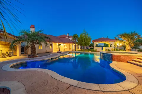 2220 Avenue M W, Palmdale, CA 93551