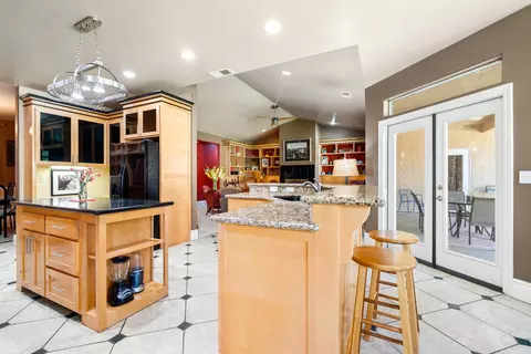 21113 Country Club Dr, Tehachapi, CA 93561 photo 11