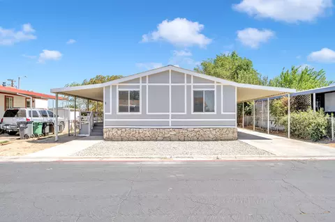 45111 25th St E St E #3, Lancaster, CA 93535