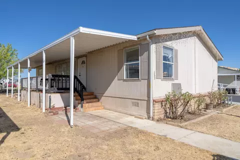 14556 Tehachapi Blvd E #SPC 153, Tehachapi, CA 93561