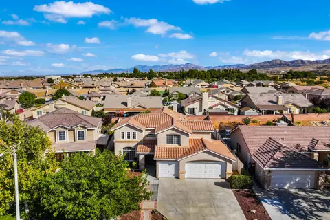View/Area - 37060 Boxleaf Rd, Palmdale, CA 93550 photo 2 of 4