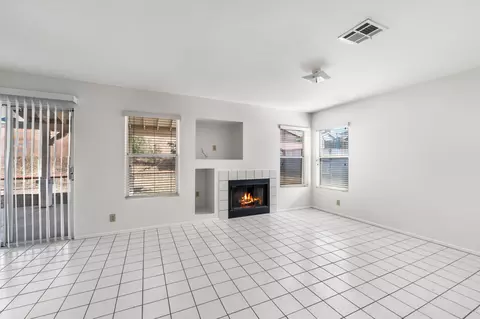 Living - 37060 Boxleaf Rd, Palmdale, CA 93550 photo 4 of 7