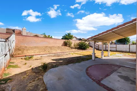 Exterior - 37060 Boxleaf Rd, Palmdale, CA 93550 photo 6 of 11