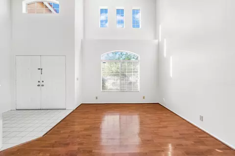 Living - 37060 Boxleaf Rd, Palmdale, CA 93550 photo 3 of 7