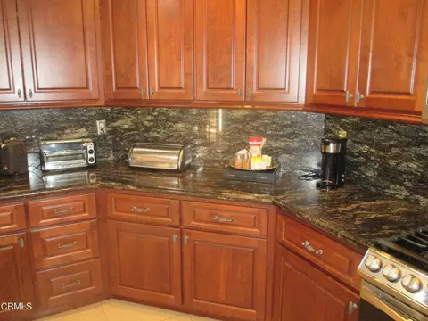 11950 Bubbling Brook St, Moorpark, CA 93021 photo 14