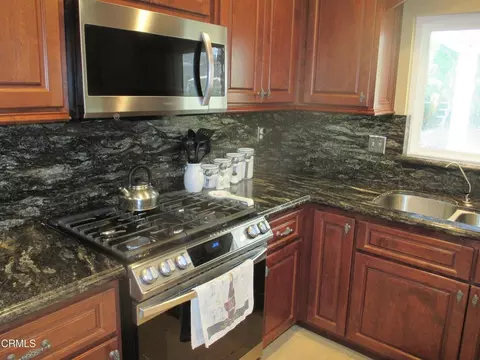 11950 Bubbling Brook St, Moorpark, CA 93021 photo 15
