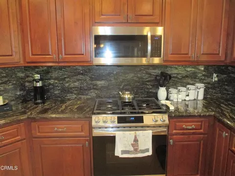 11950 Bubbling Brook St, Moorpark, CA 93021 photo 13