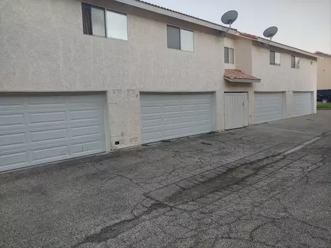 1628 Cactus Dr, Lancaster, CA 93535 photo 4