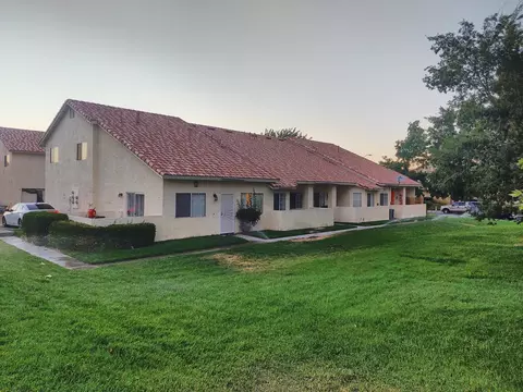 1628 Cactus Dr, Lancaster, CA 93535 photo 8