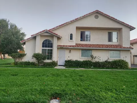 1628 Cactus Dr, Lancaster, CA 93535
