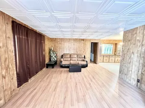 Living - 6363 Sespe Ave, Mojave, CA 93501 photo 3 of 5