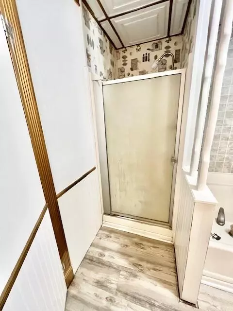 Bath - 6363 Sespe Ave, Mojave, CA 93501 photo 4 of 5