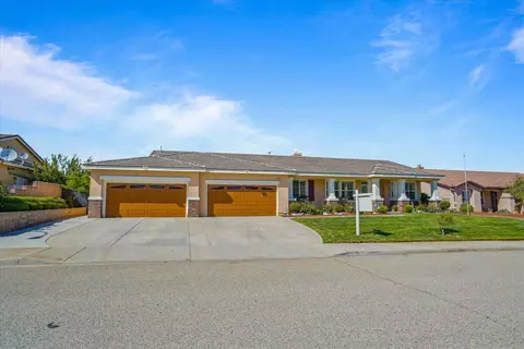 5125 Rela Way, Quartz Hill, CA 93536