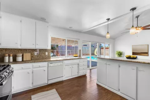 Kitchen - 2427 Meralda Ave, Simi Valley, CA 93063 photo 1 of 2