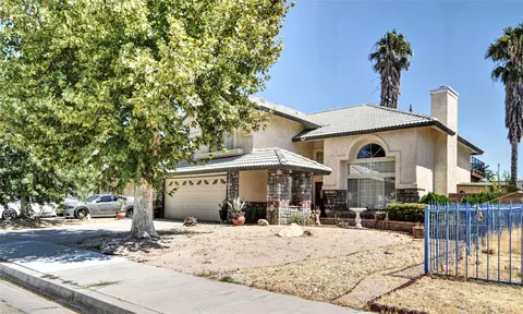 43502 11th St E, Lancaster, CA 93535