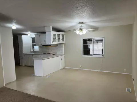 9073 Hull St, Mojave, CA 93501 photo 12