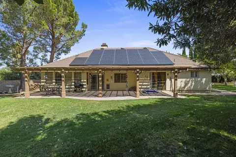 Other - 41601 Crispi Ln, Quartz Hill, CA 93536 photo 2 of 5