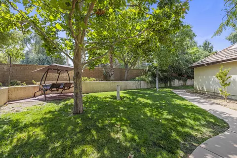 Exterior - 41601 Crispi Ln, Quartz Hill, CA 93536 photo 12 of 14