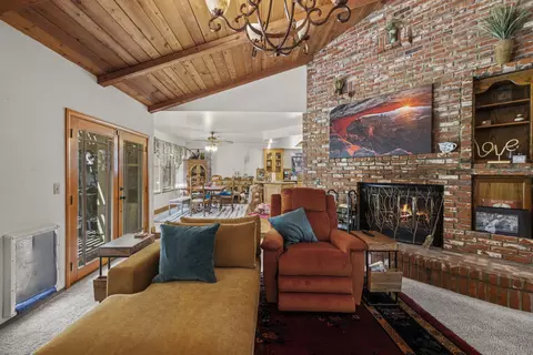 Living - 41601 Crispi Ln, Quartz Hill, CA 93536 photo 6 of 7