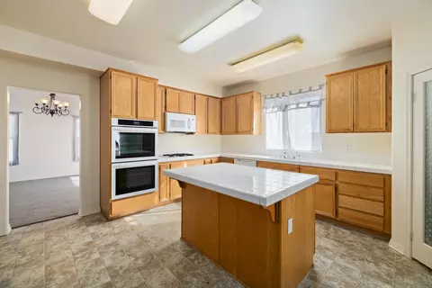 43460 Tranquility Ct, Lancaster, CA 93535 photo 13