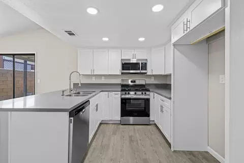 1270 W Ave H4, Lancaster, CA 93534 photo 5