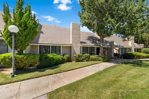 44143 Planet Cir, Lancaster, CA 93536