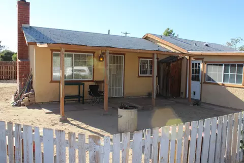 9156 Ave E W, Lancaster, CA 93536