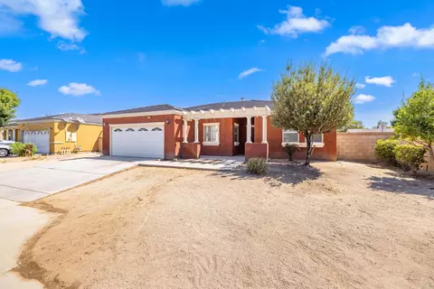 43724 Raysack Ave, Lancaster, CA 93535 photo 2