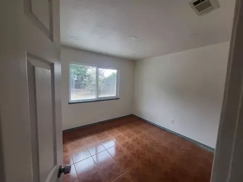 37316 Sabal Ave, Palmdale, CA 93552 photo 9