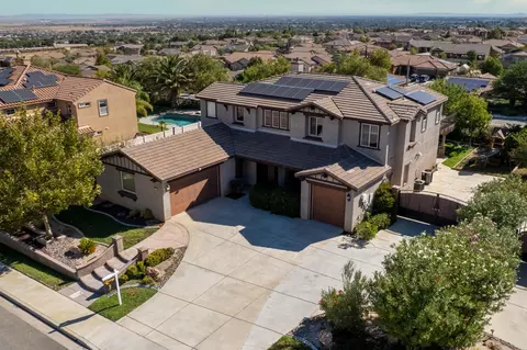 41626 Merryvale Ln, Palmdale, CA 93551