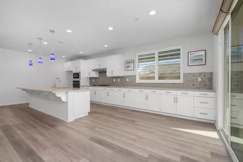 39115 Cocobola Ct, Palmdale, CA 93551 photo 9